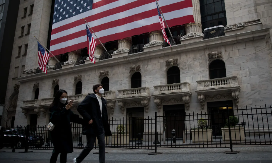 Cinque colossi cinesi hanno annunciato contemporaneamente la loro cancellazione dal mercato azionario statunitense