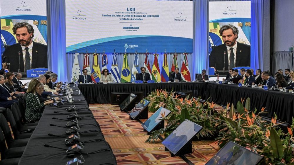 Ang kasunduan sa kalakalan sa pagitan ng EU at South American bloc ay nakataya sa MERCOSUR summit