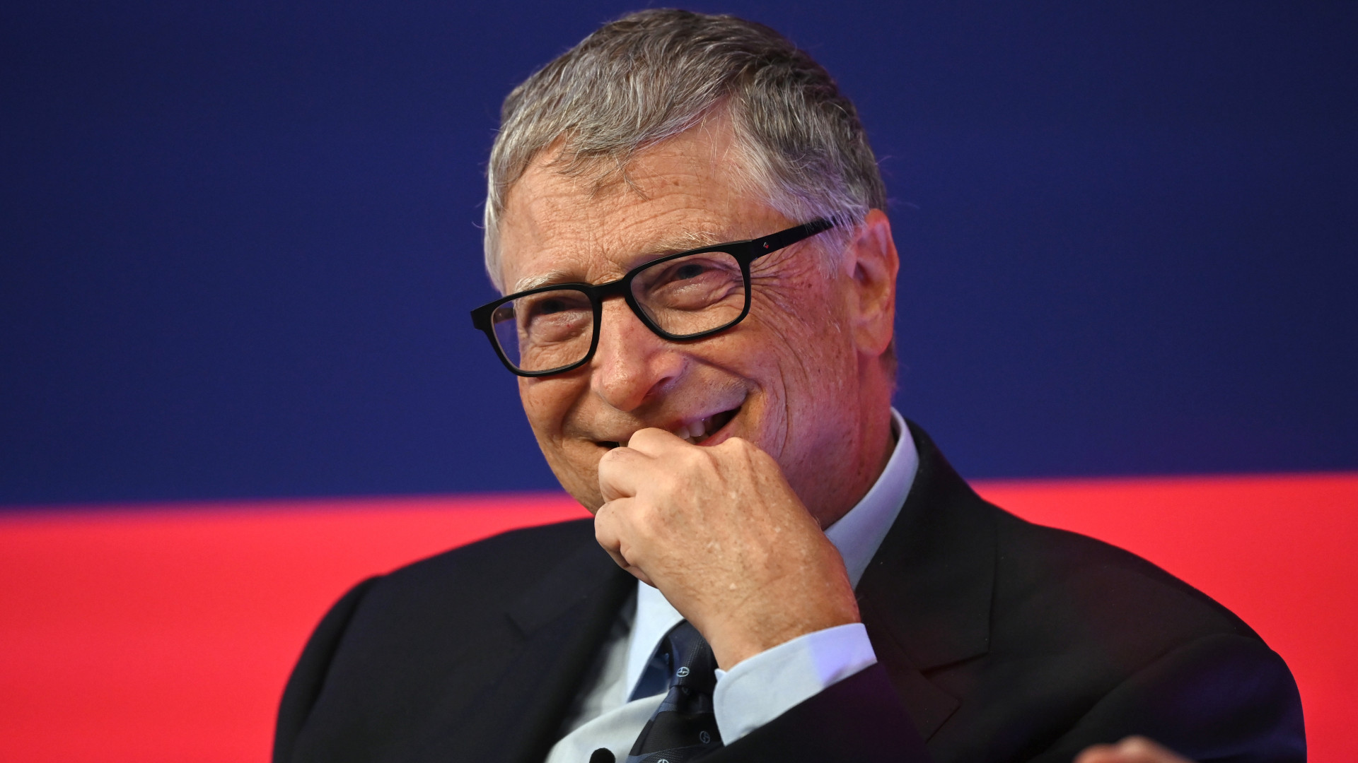 Hindi naisip ni Bill Gates: siya ay inakusahan ng pagpuksa sa sangkatauhan, ngayon ay ipinaliwanag niya ang karumal-dumal na pangungusap