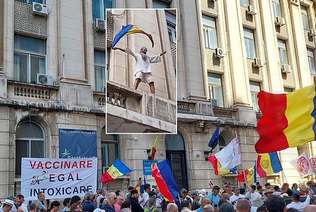 Isang mamamahayag na nagpopropaganda ng COVID ay binugbog sa WHO at demonstrasyon laban sa pagbabakuna sa Bucharest