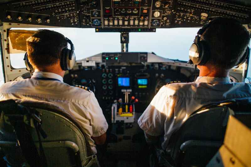 Nagbabala ang piloto tungkol sa sakuna para sa industriya ng aviation dahil sa Covid injection Nagbabala ang piloto tungkol sa sakuna para sa industriya ng aviation dahil sa Covid injection