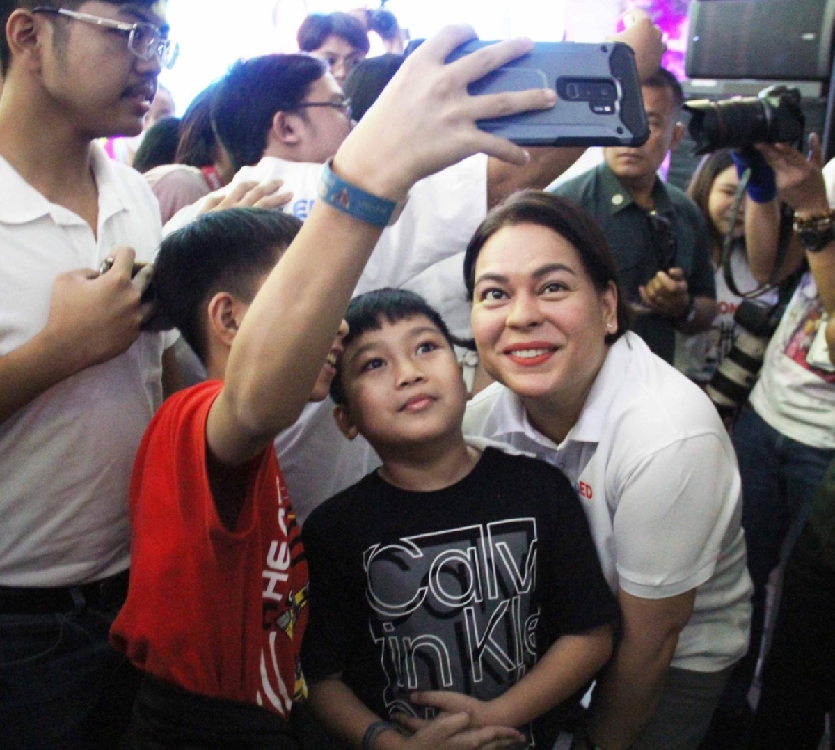 Ang mga batang Pilipino ba ay lubhang naapektuhan ng pagbabago ng klima? Ang mga batang Pilipino ba ay lubhang naapektuhan ng pagbabago ng klima?