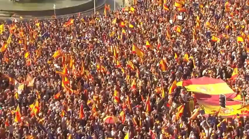 Mass protests sa Spain laban sa illegitimate socialist prime minister, ang Soros-backed Sanchez